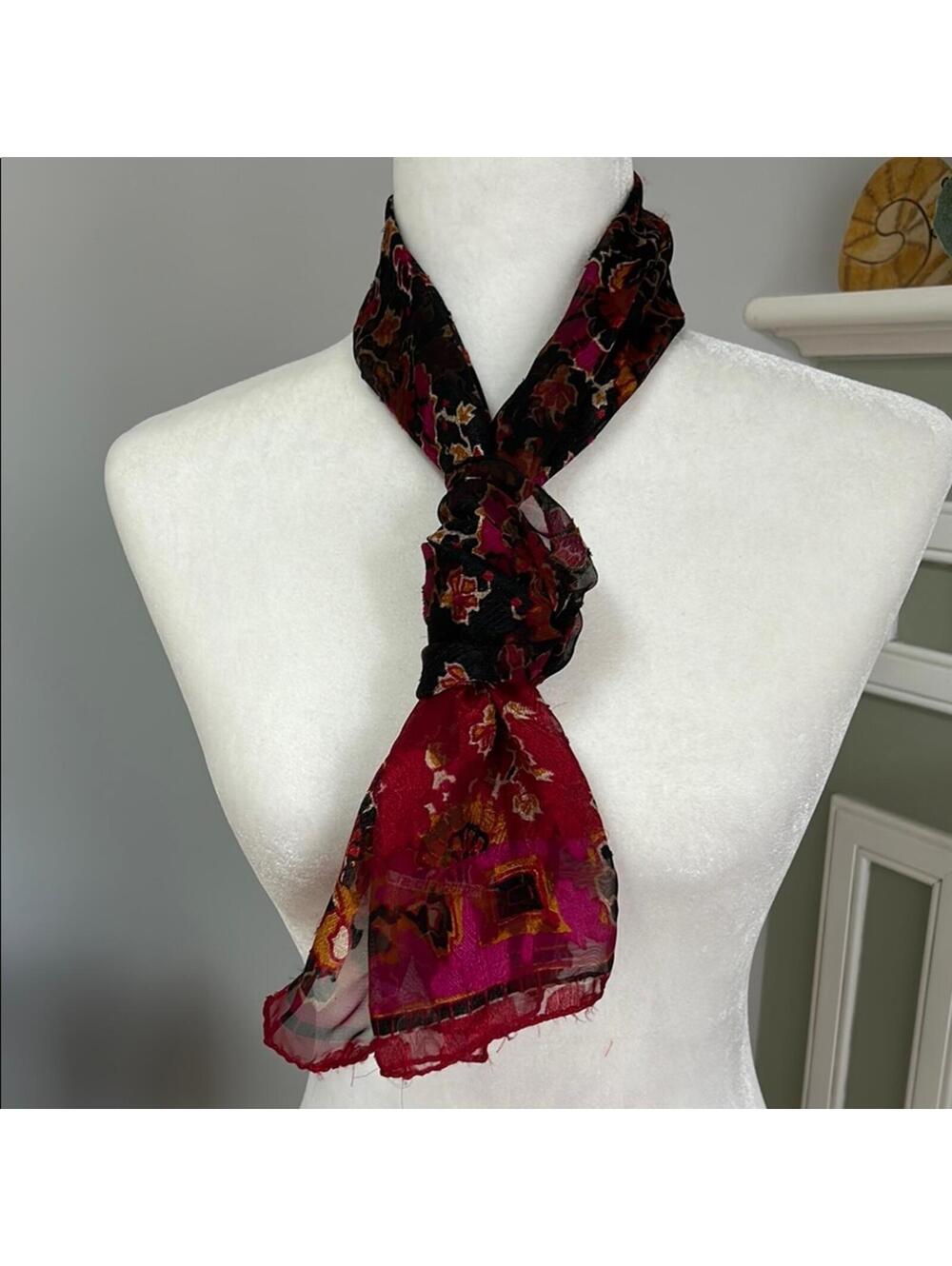 Elegant Floral Scarf - Black and Red